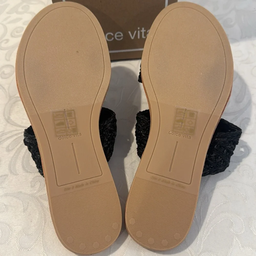 dolce vita Dinah Raffia Sandal. Ladies 8.